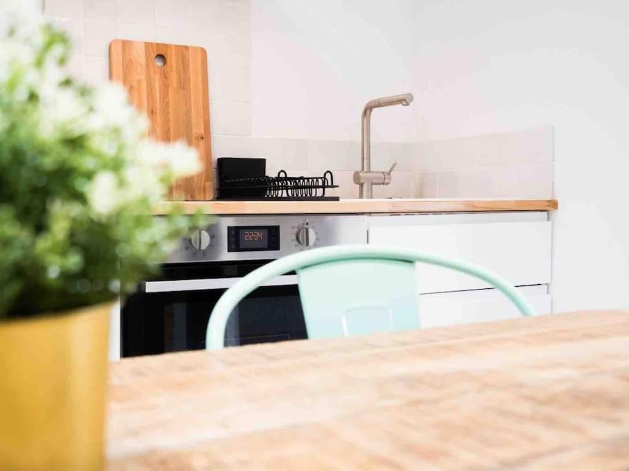 T2 47M2 Avec Terrasse - Proche Gare Marseille Apartman Kültér fotó